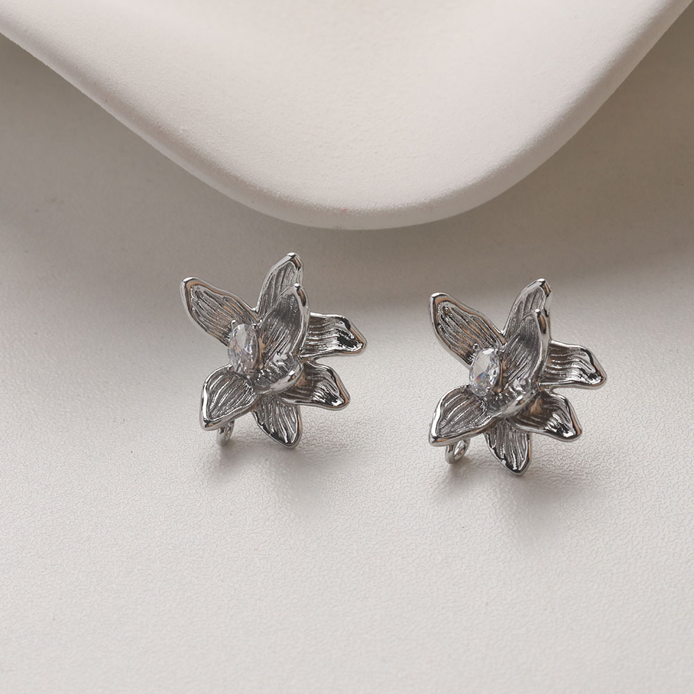 4PCS Dainty Flower Ear Studs E - đánh giá và giá Flower Supply