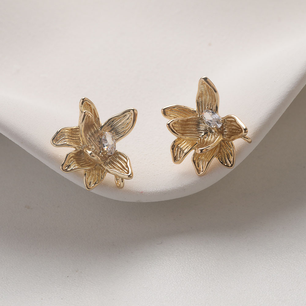 4PCS Dainty Flower Ear Studs E - đánh giá và giá Flower Supply